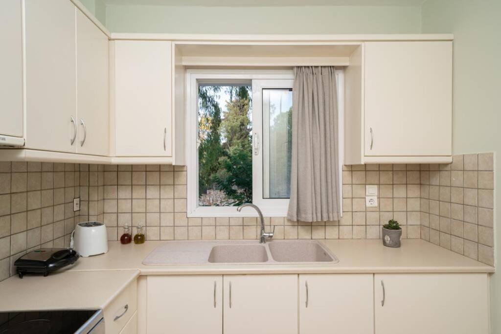 Central & Elegant Suite With Private Garden Argostolion Exterior foto