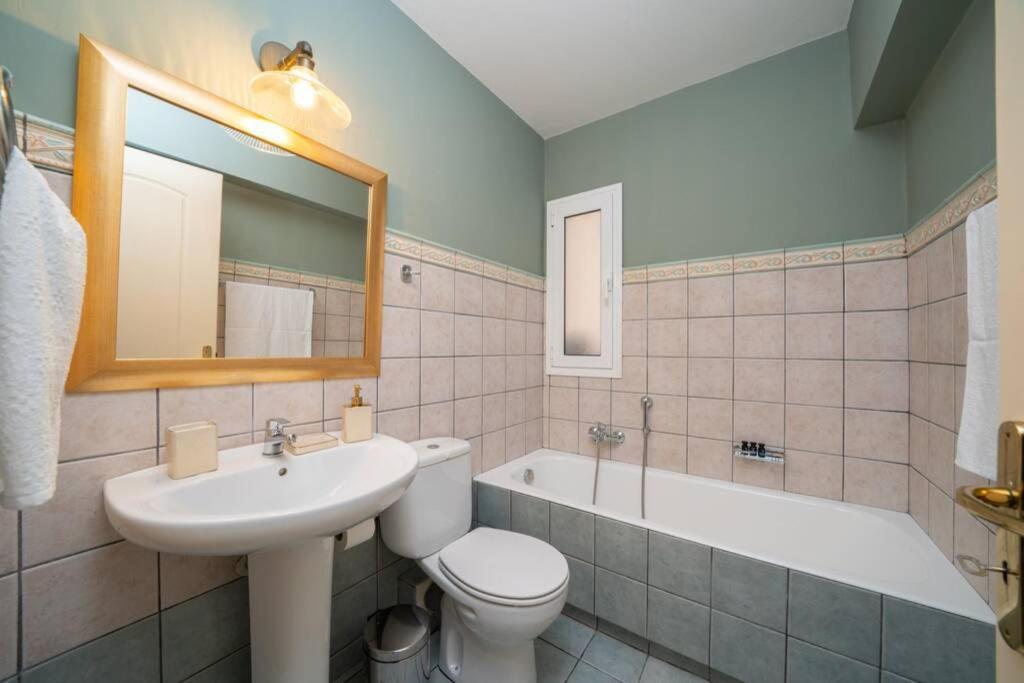 Central & Elegant Suite With Private Garden Argostolion Exterior foto